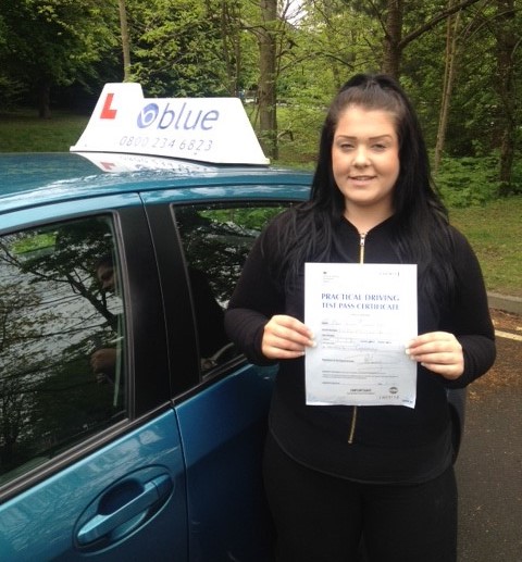 Amiiee Park From Bracknell Berkshire Passed Her Practical Driving Test Blue Driving School 