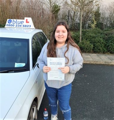 Bracknell Driving Test pass for Emily Blyth