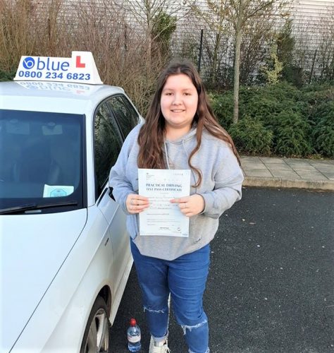 Emily Blyth From Bracknell Passed Driving Test Blue Driving School 