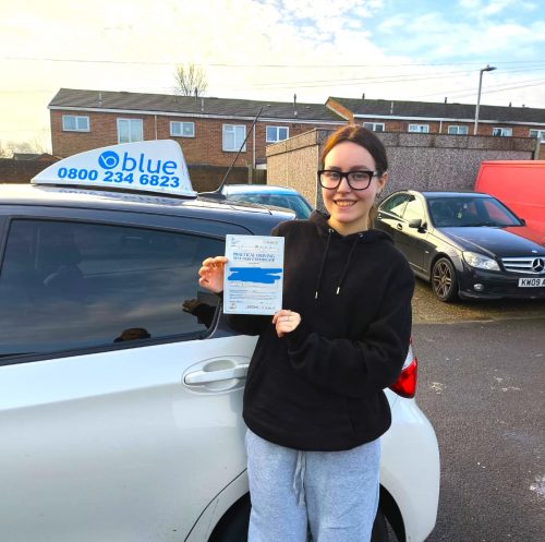 Evelyn P from Reading Passed Driving Test