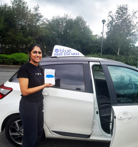 Kavya Kumeria from Wokingham Passed Driving test in Farnborough