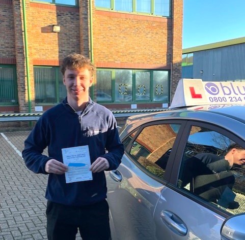 Liam K of Bracknell Passed Driving Test in Chertsey